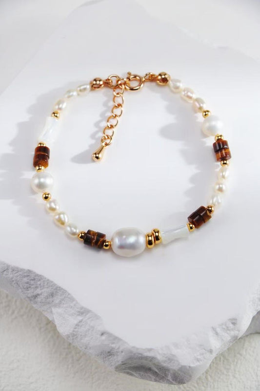 Bracelet doré en argent S925 avec perles naturelles et œil de tigre – packshot produit MeiPerle